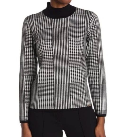 T Tahari Houndstooth Mock Turtleneck - Size M - Picture 1 of 7